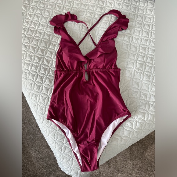 Cupshe, one piece bathing suit, size XL, deep burgundy - Picture 1 of 7
